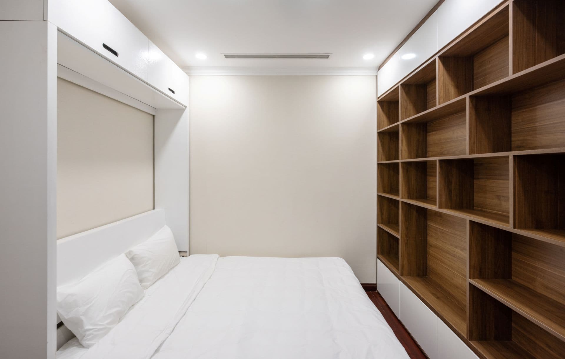 Cho thuê Homestay Royal City 2 Phòng Ngủ